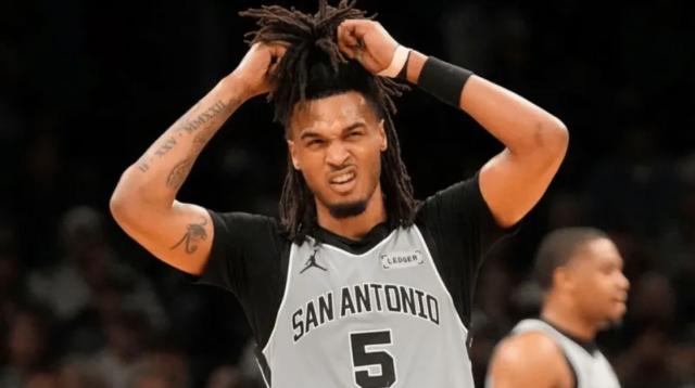 九游体育下载-后场三枪？后场三坑！马刺三后卫拖累文班亚马